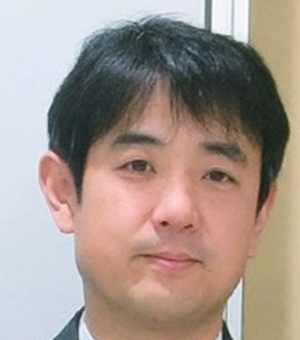 華岡 光正 教授