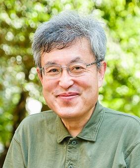 花輪 知幸 教授